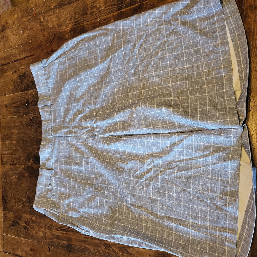 Nike dri fit golf shorts. Sz 36